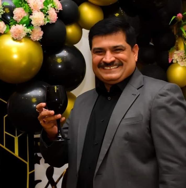 संतोष तिवारी 