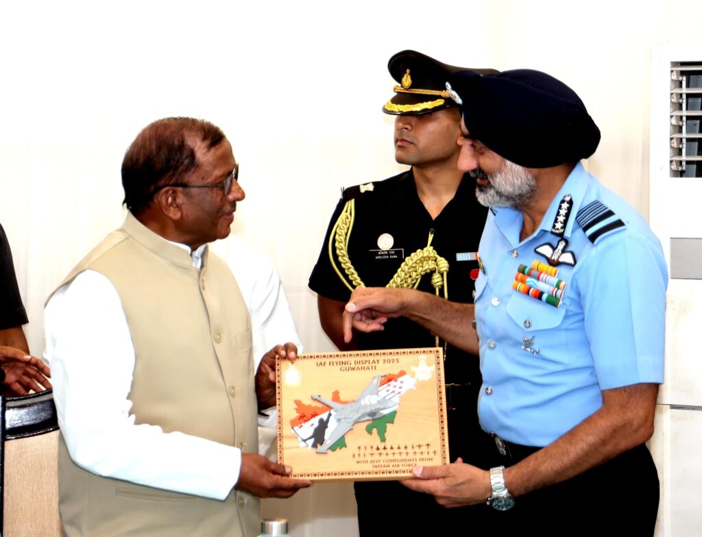 भारतीय वायुसेना के शानदार हवाई प्रदर्शन ने गुवाहाटी में मचाई धूम