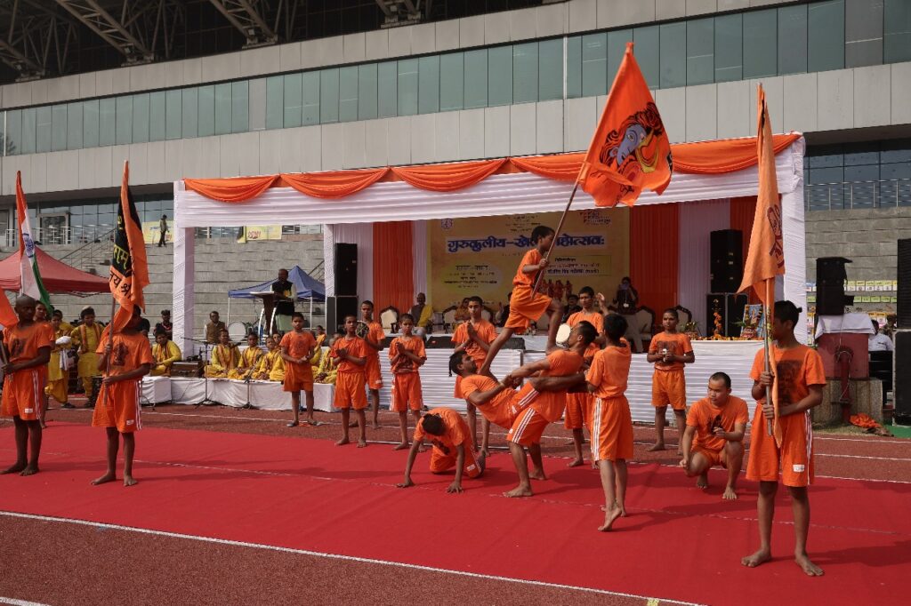 प्राच्यविद्या प्रतिष्ठानम् द्वारा त्यागराज स्टेडियम में आयोजित “गुरुकुलीय खेल महोत्सव“