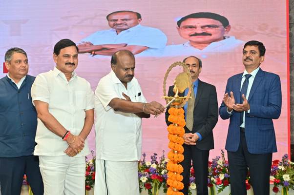 केंद्रीय इस्पात मंत्री श्री एच.डी. कुमारस्वामी ने भुवनेश्वर में दो-दिवसीय चिंतन शिविर का उद्घाटन किया, इस्पात क्षेत्र के लिए रणनीतिक कार्य-योजना पर प्रारंभ हुई व्यापक चर्चा