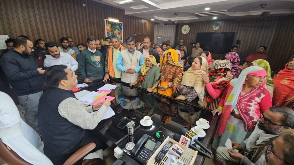 संभव- जनसुनवाई में महिलाओं की फरियाद पर नगर आयुक्त ने लिया एक्शन