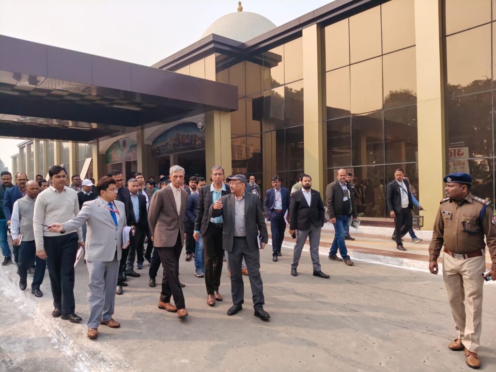 वाराणसी मंडल में रेलवे बोर्ड सदस्य का निरीक्षण, परिचालन व व्यवसाय विकास की समीक्षा