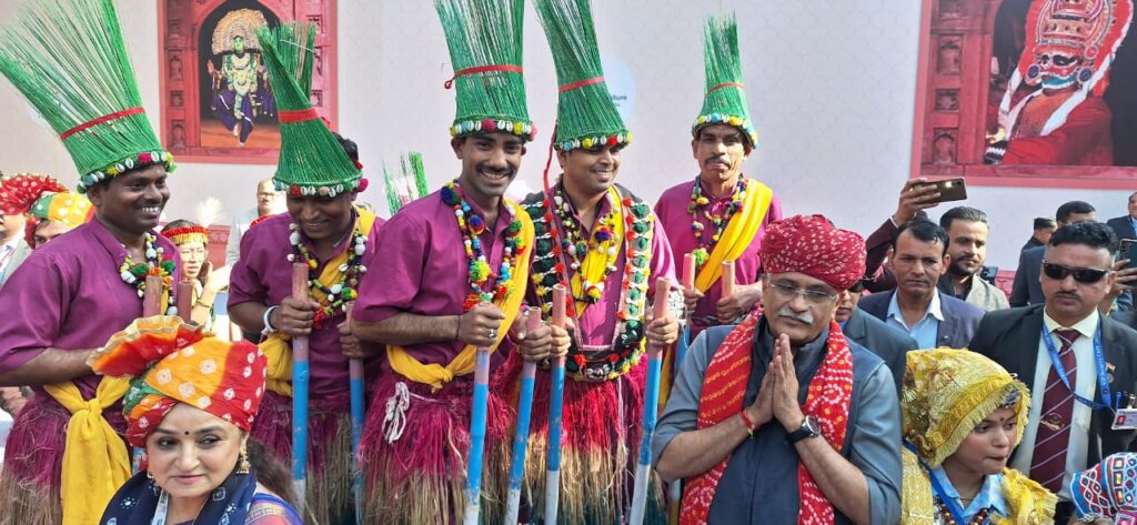 लाल किले में गूंजा “छत्तीसगढ़िया सबले बढ़िया”