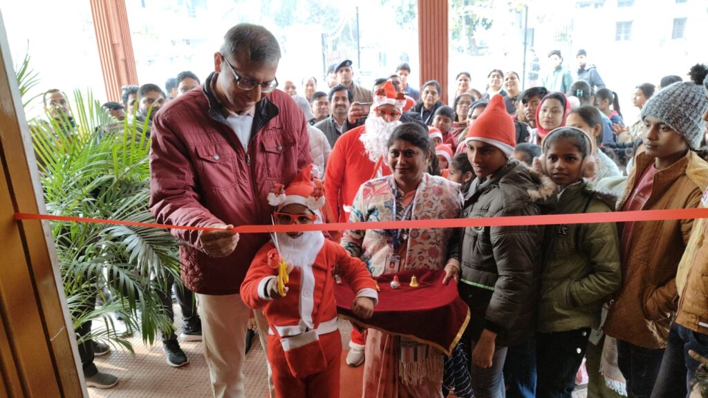 For the first time, a Christmas fair was organised for railway employees in the Varanasi division.