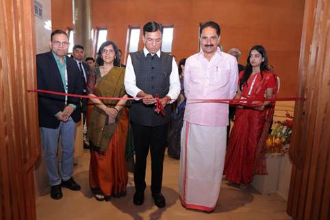 ईएसआईसी को स्वास्थ्य सुरक्षा का वैश्विक उदाहरण बनना चाहिए: डॉ. मांडविया