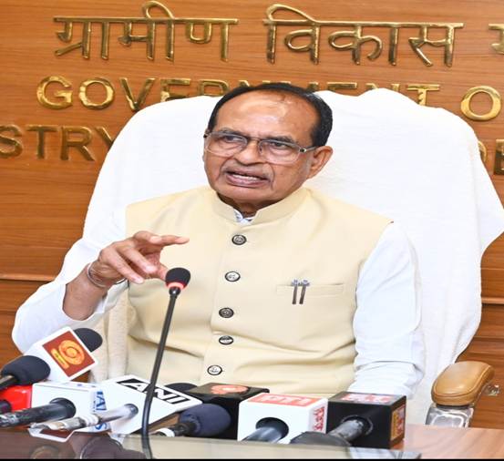 अल नीनो की आशंका के बीच केंद्रीय मंत्री शिवराज सिंह चौहान ने राज्यों के कृषि मंत्रियों और वरिष्ठ अधिकारियों के साथ उच्चस्तरीय बैठक में की समीक्षा