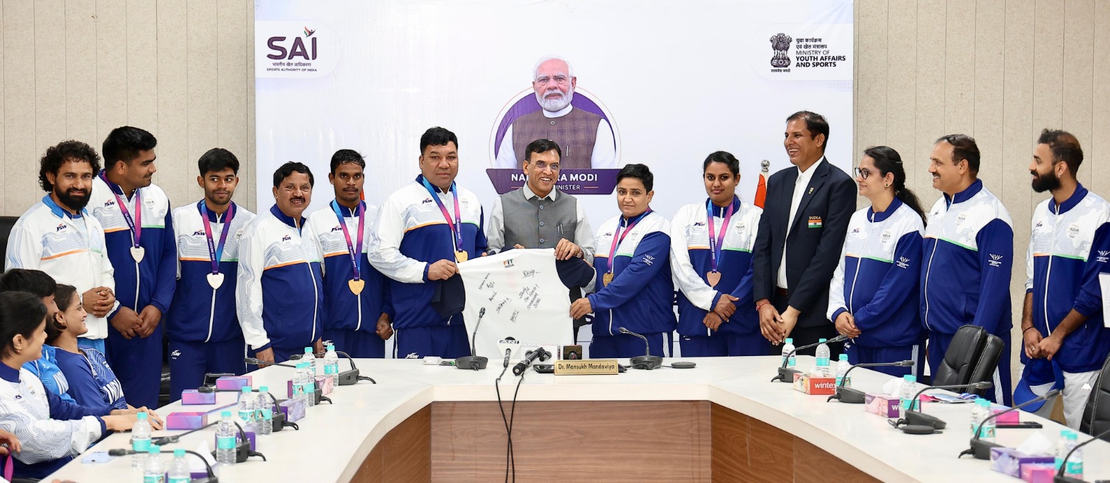 राष्ट्रमंडल खेल 2026: केंद्रीय मंत्री डॉ. मनसुख मांडविया ने पदक विजेताओं का किया सम्मान, अगली पीढ़ी के खिलाड़ियों के मार्गदर्शन का किया आह्वान